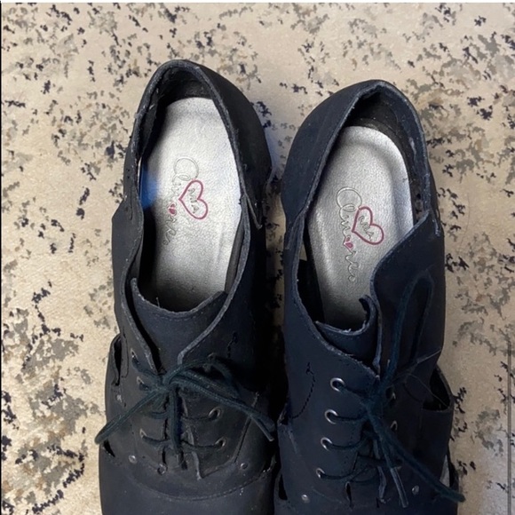 Vintage Heels - Picture 3 of 5